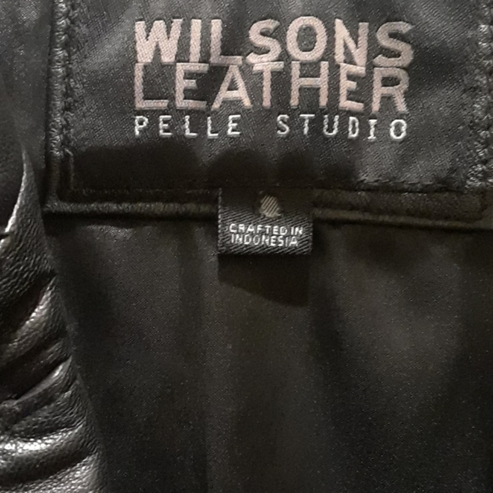 Leather jacket - Picture 2 of 3
